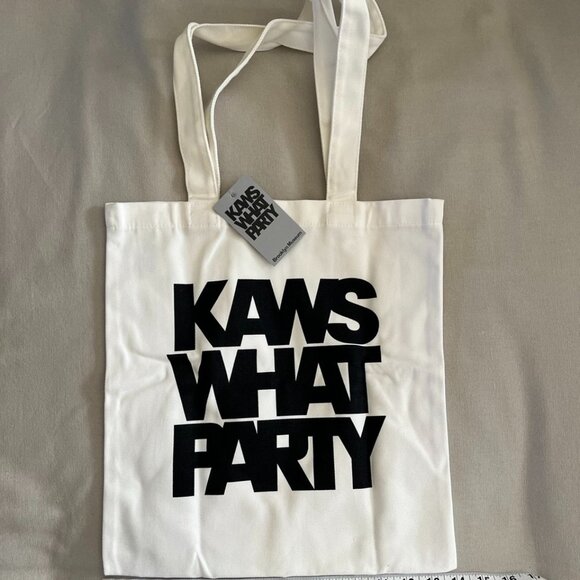NEW KAWS What Party x Brooklyn Museum Tote and Pin - Picture 5 of 7